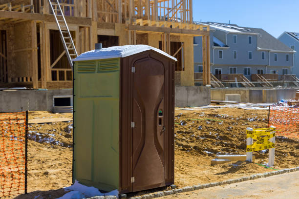 Best Porta potty delivery and setup  in St Albans, VT
